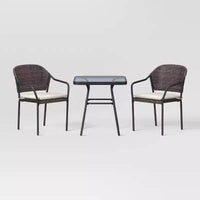 Ensemble bistrot de patio extérieur en acier 3 pièces résistant à la rouille avec coussins marron foncé - Room Essentials™ : Cadre en acier, table en verre trempé