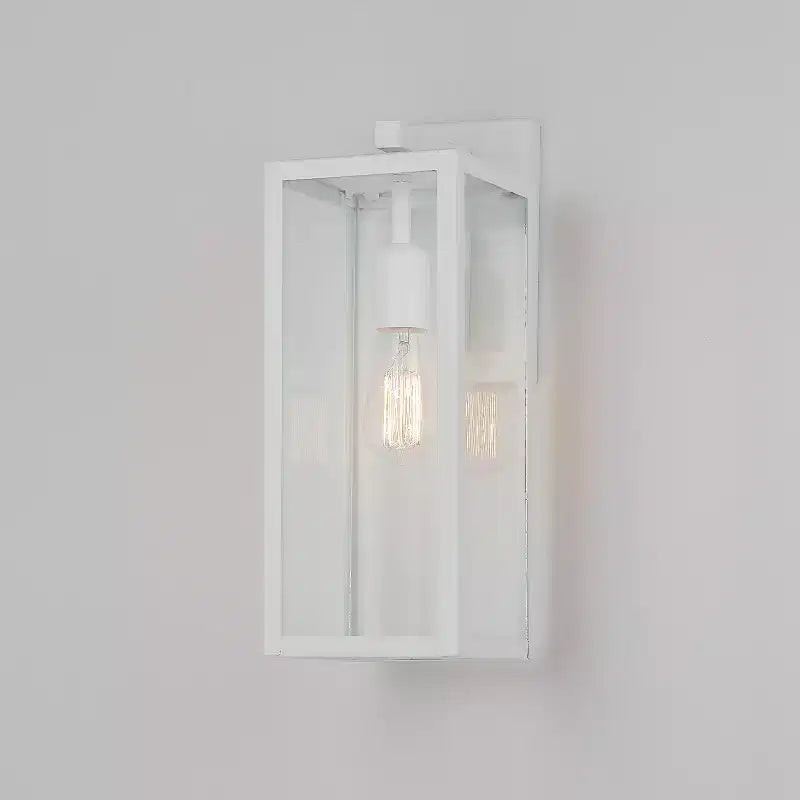 Applique murale Bowery 1 lumière 40,6 cm en métal, intérieur/extérieur, avec abat-jour en verre transparent, blanc mat, par Globe Electric