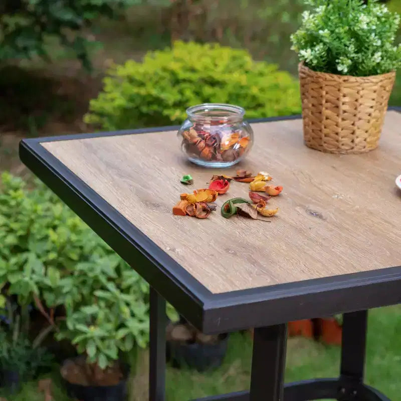 Ensemble table et 2 tabourets de bar pivotants d'extérieur Captiva Designs : Ensemble bistro de terrasse, résistant à la rouille