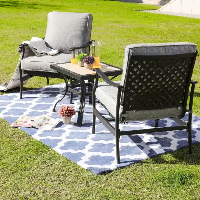 Ensemble de salle à manger 3 pièces pour bistro en acier avec chaises à accoudoirs - Gris - Lokatse : Ensemble de conversation extérieur, coussins amovibles