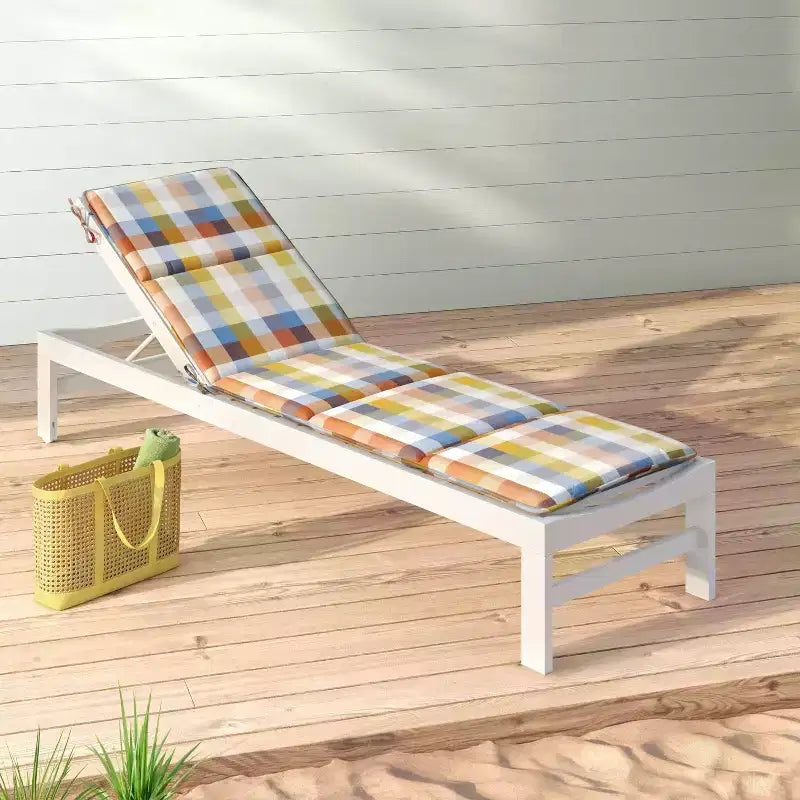 Coussin de chaise longue à imprimé madras 22"x78" Multi Warm - Room Essentials™