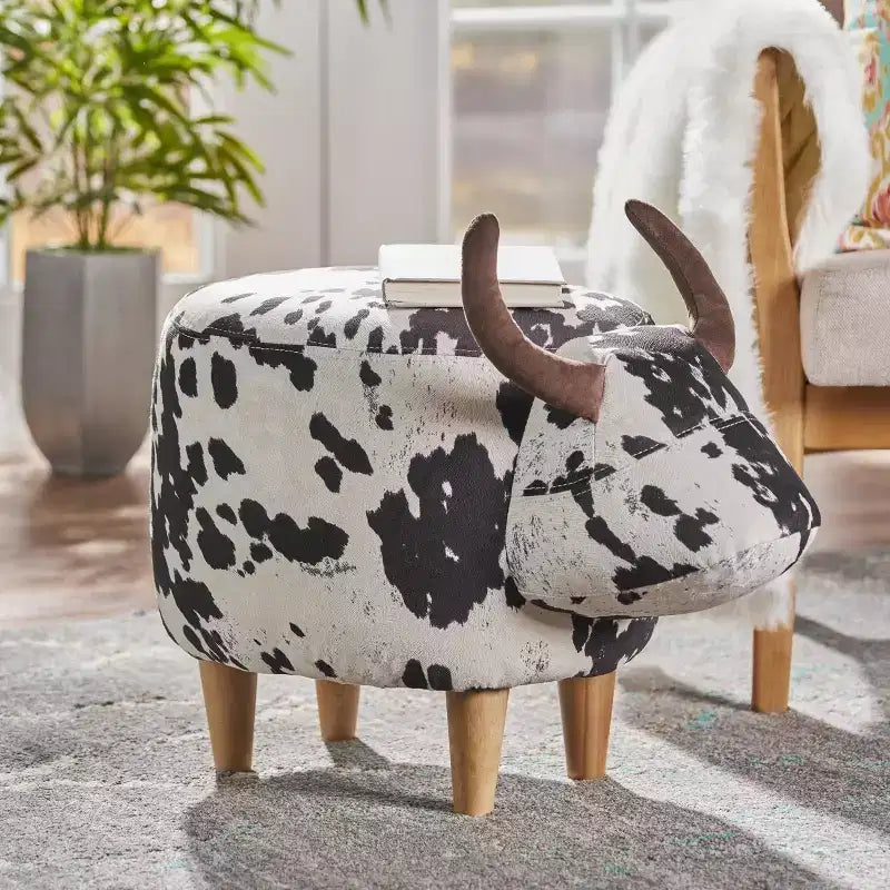 Ottoman vache en velours sur hévéa moderne GDFStudio Moria