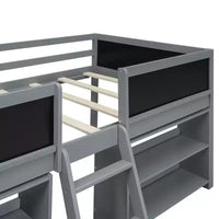 Lit mezzanine bas Whisen de 198 cm (78 po) de long x 99 cm (39 po) de large, format jumeau, avec deux étagères mobiles et une échelle, et une barrière décorative tableau noir