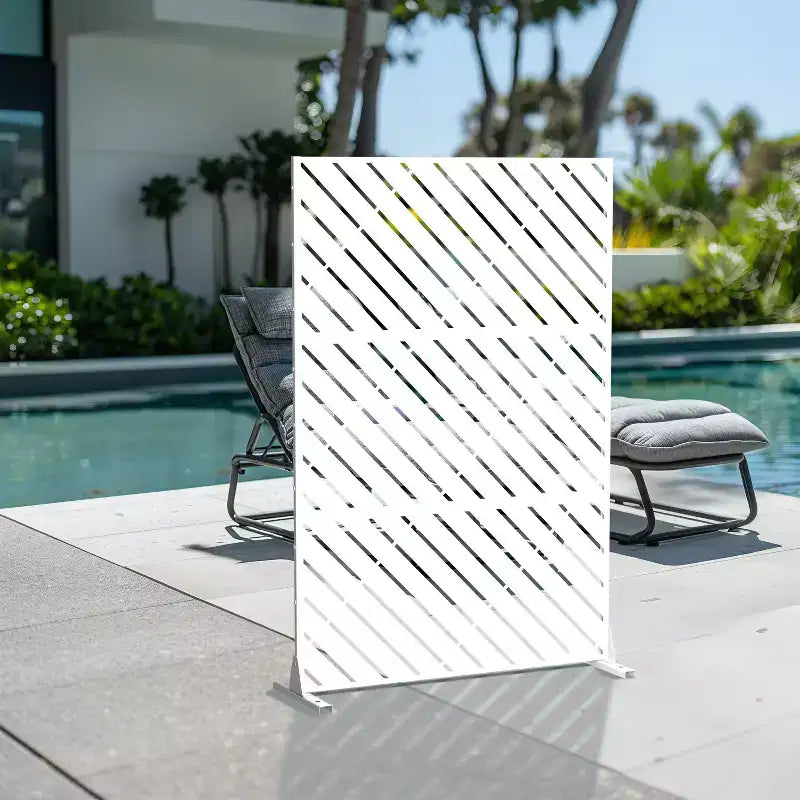 Paravent en tôle galvanisée blanche 71.37x46.8inch, brise-vue indépendant extérieur et intérieur, décoration de balcon, terrasse, jardin