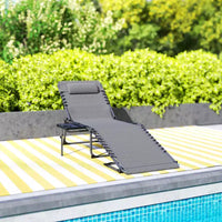 Outsunny Chaise longue pliante de bronzage extérieure avec dossier réglable 5 niveaux, table latérale, oreiller, poche pour cour, plage, piscine