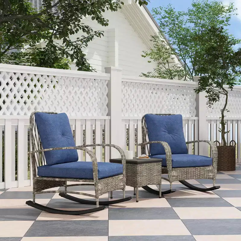 Outsunny Ensemble de mobilier de patio 3 pièces - Chaises à bascule en résine tressée avec table basse, coussins, ensemble bistro d'extérieur pour porche, jardin