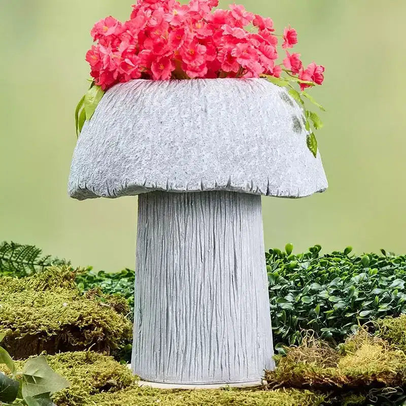 La jardinière champignon Lakeside Collection grise grande, moyenne ou petite pour le jardin