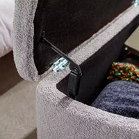Banc ottoman de rangement moderne Zeus & Ruta avec pieds dorés pour le pied de lit
