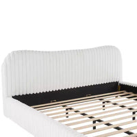 Christopher Knight Home Merrill Lit Plateforme Rembourré Bouclé avec Tête de Lit Ondulée et Surpiqûres Verticales, Blanc