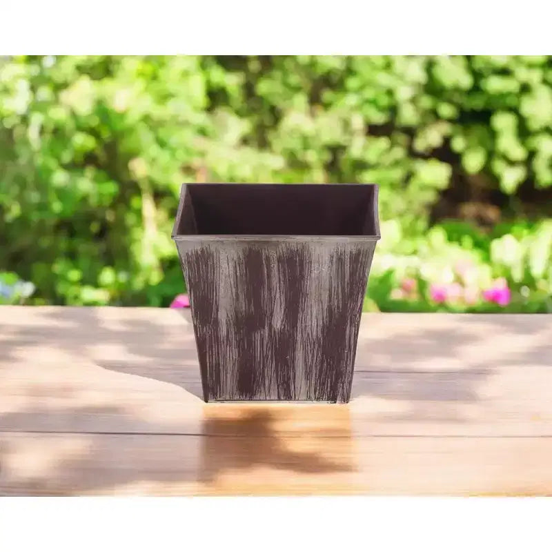 Jardinière carrée d'intérieur/extérieur HomeRoots 7 en plastique recyclé, abstraite, marron et ivoire