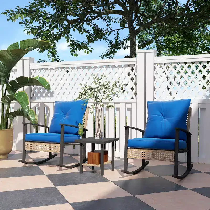 Outsunny Ensemble de Bistro 3 Pièces, Meubles de Patio en Rotin avec Coussins Boutonnés, Fauteuils à Bascule en Rotin et Table Basse