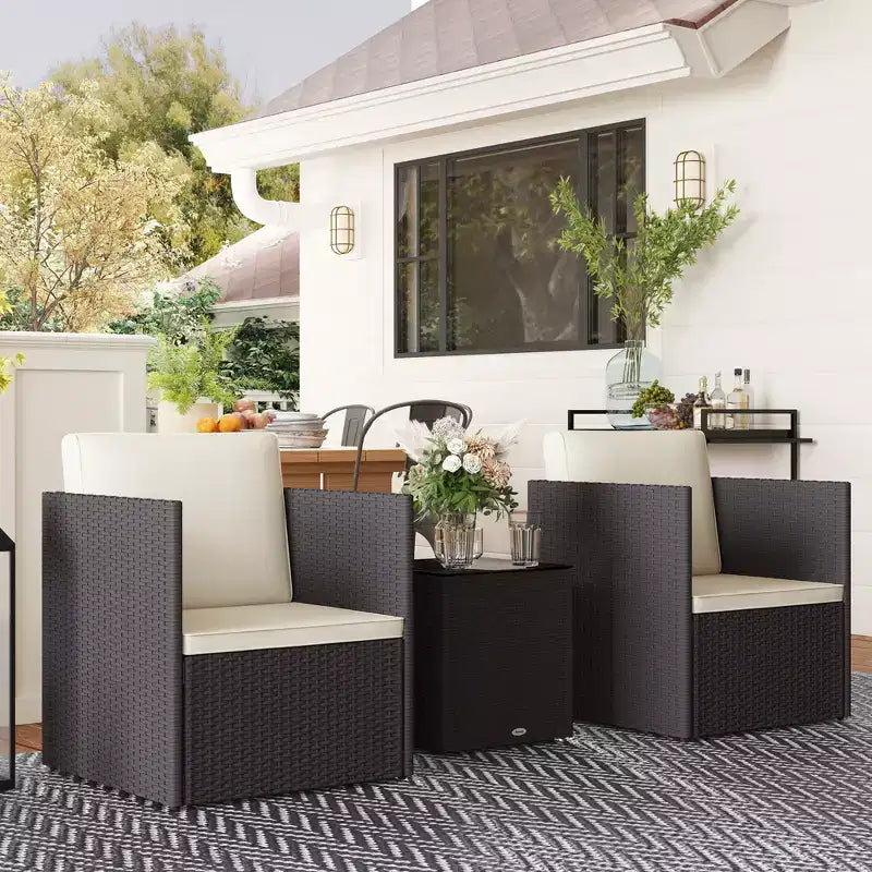 Ensemble de mobilier de patio 3 pièces Outsunny, ensemble de bistrot pliant en osier d'extérieur avec coussins et table basse en verre, assemblage facile pour porche, balcon, marron
