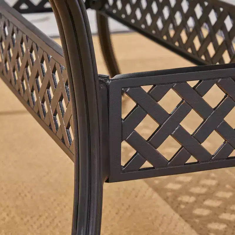 Table à manger extensible en fonte d'aluminium Christopher Knight Home McMillan pour l'extérieur, 81 po, cuivre brillant