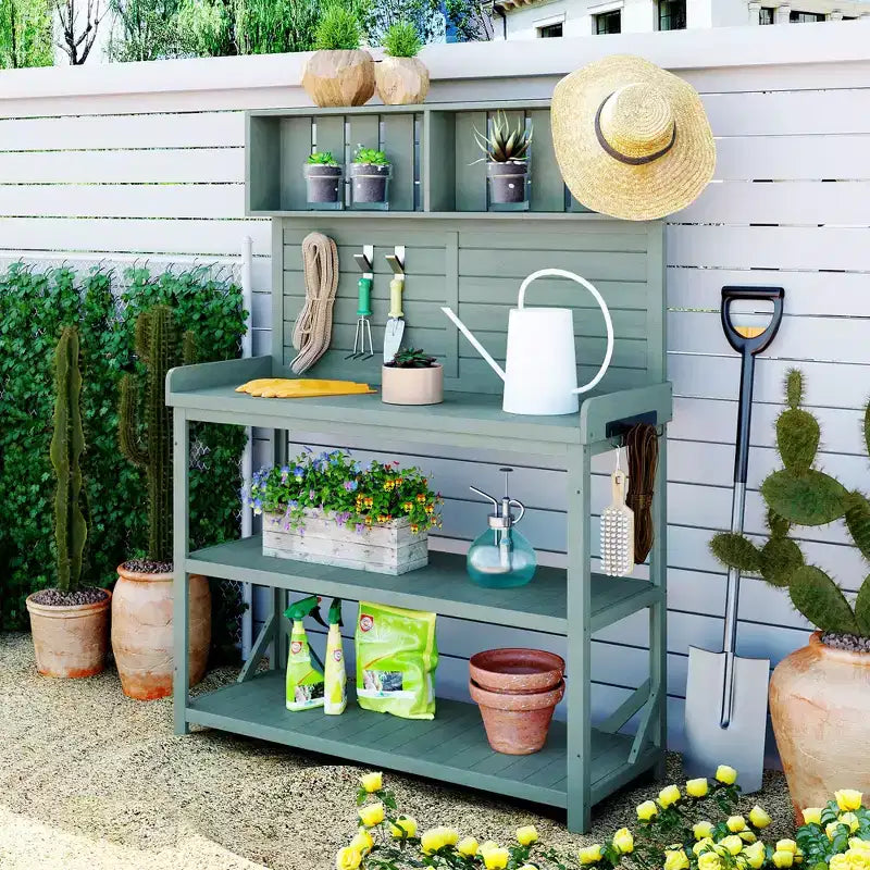 Table de rempotage rustique en bois de style ferme Whisen avec étagères de rangement et crochets latéraux, idéal pour le patio
