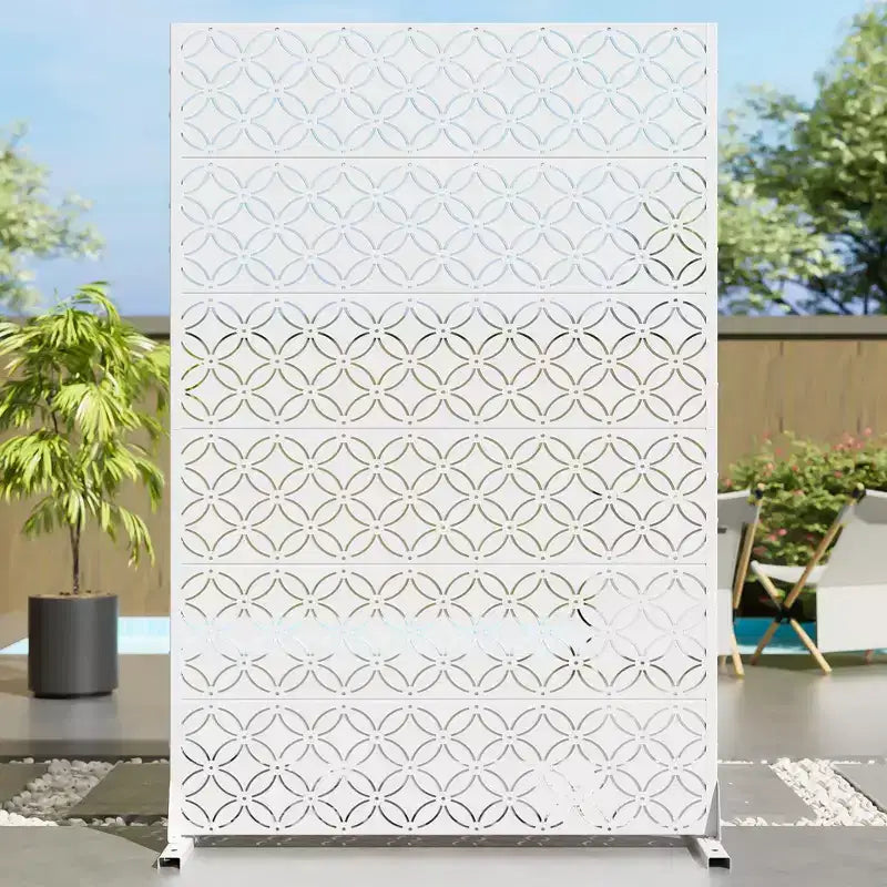 Bac à plantes en métal blanc Dovelina 72 H 47 l po avec treillis brise-vue pour terrasse de café, jardin et balcons