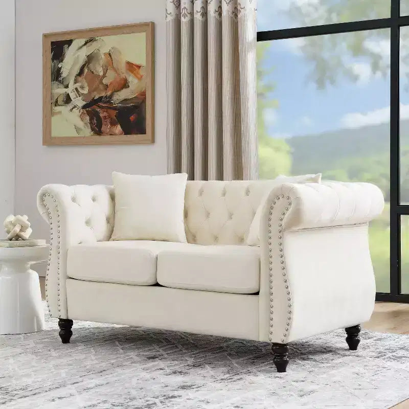 Canapé Chesterfield 58.8 beige en velours pour salon, canapé 2 places capitonné avec accoudoirs roulés et clous pour salon