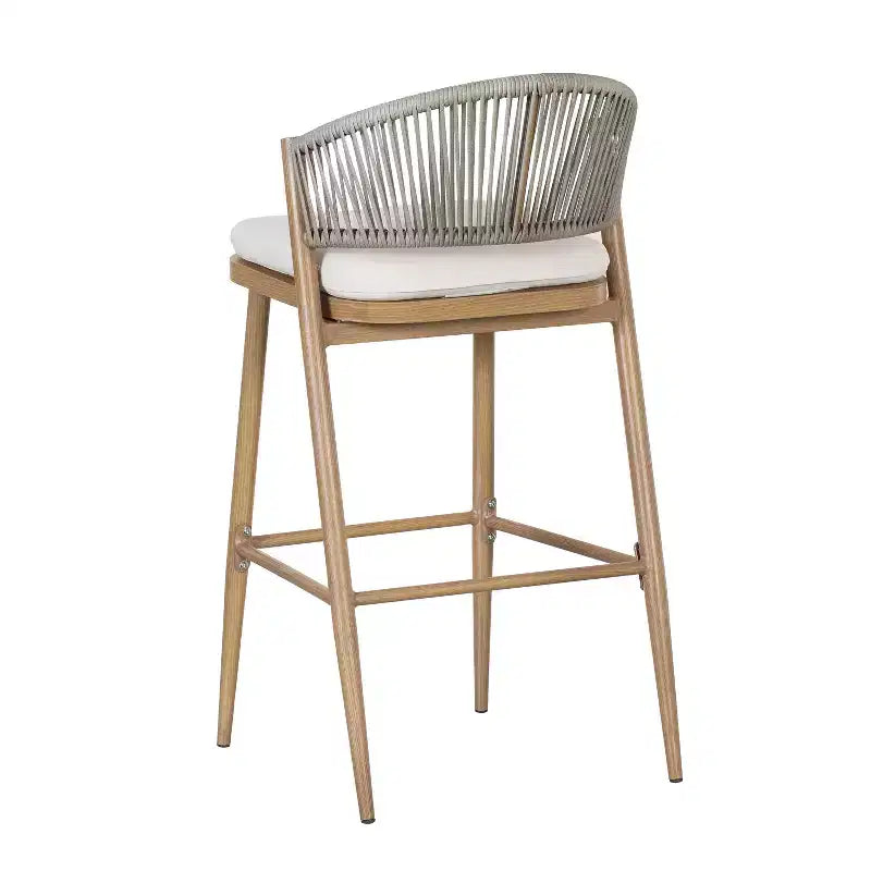 Christopher Knight Home Youssef Tabourets de bar extérieurs en aluminium et rotin 30 avec dossier festonné (lot de 2)