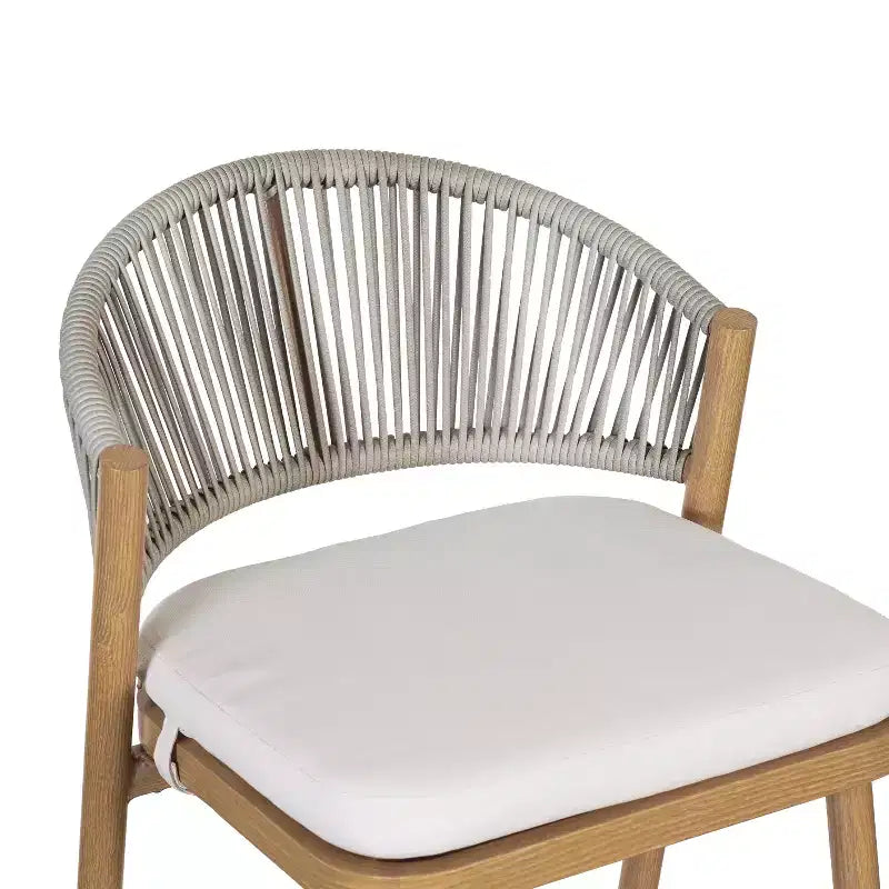 Christopher Knight Home Youssef Tabourets de bar extérieurs en aluminium et rotin 30 avec dossier festonné (lot de 2)