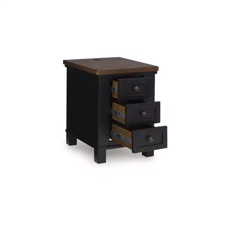 Signature Design by Ashley Wildenauer table d'appoint latérale de chaise 3 tiroirs avec charge USB, noir