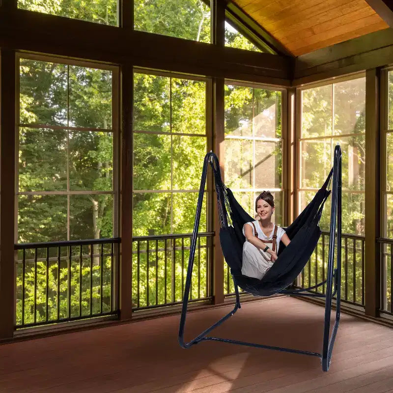 Chaise-hamac Sunnydaze pour l'intérieur ou l'extérieur avec support en acier en A – Pieds anti-basculement pour la stabilité – Noir