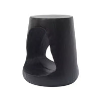 Table d'appoint évidée, texture aspect bois, coloris noir