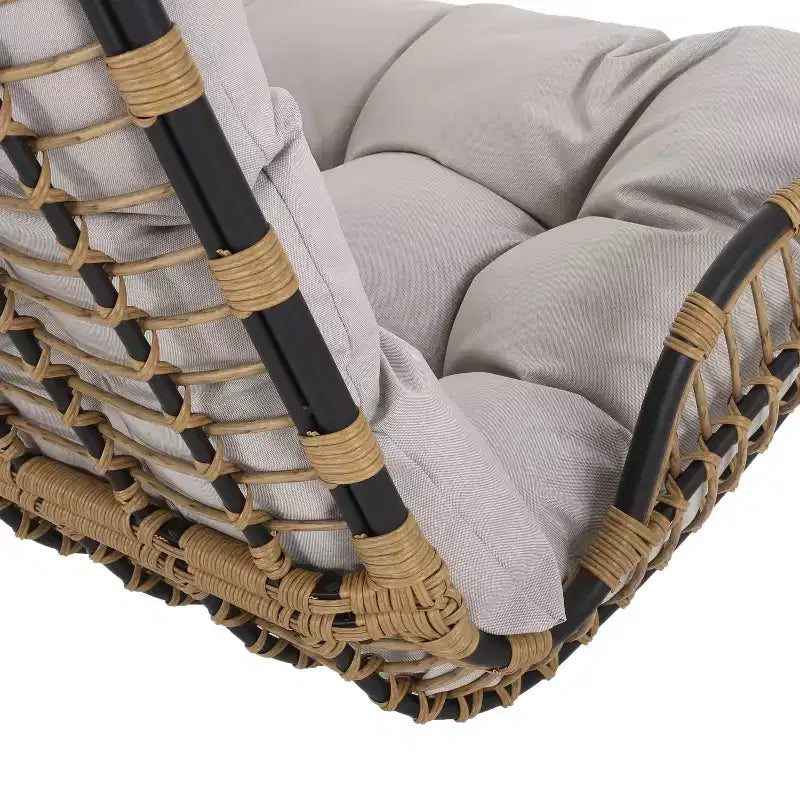 Banc balançoire de porche en osier Arruda de Christopher Knight Home avec coussins
