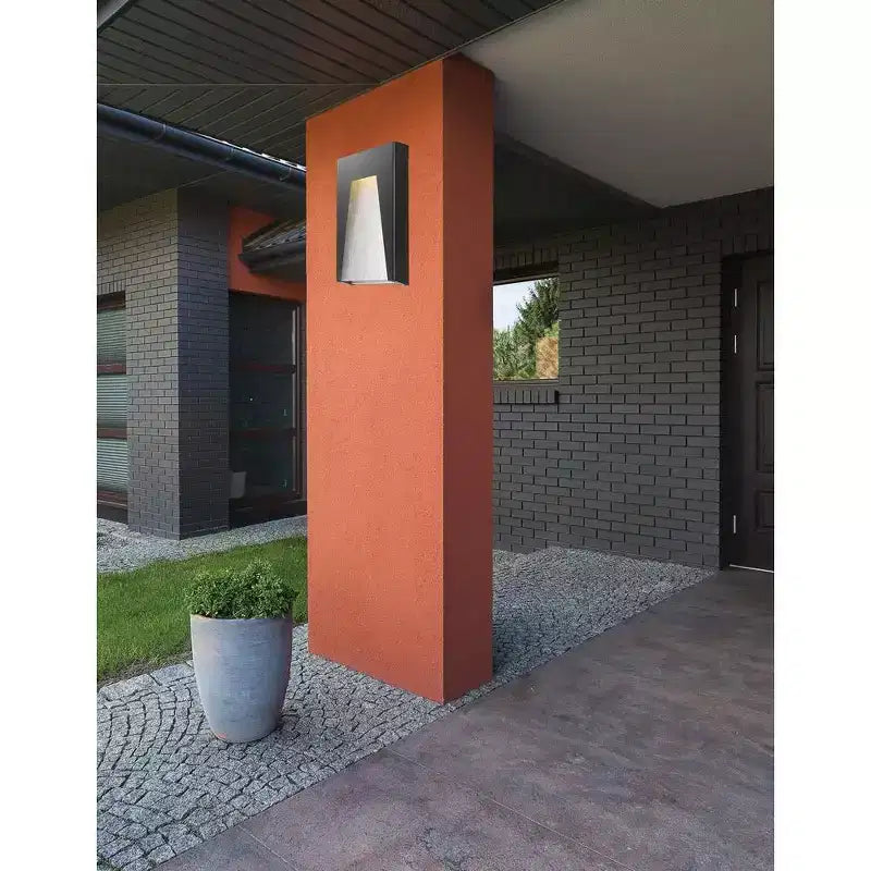 Luminaire d'extérieur DEL Collection Millenial - 8 x 18 - Design moderne avec verre givré