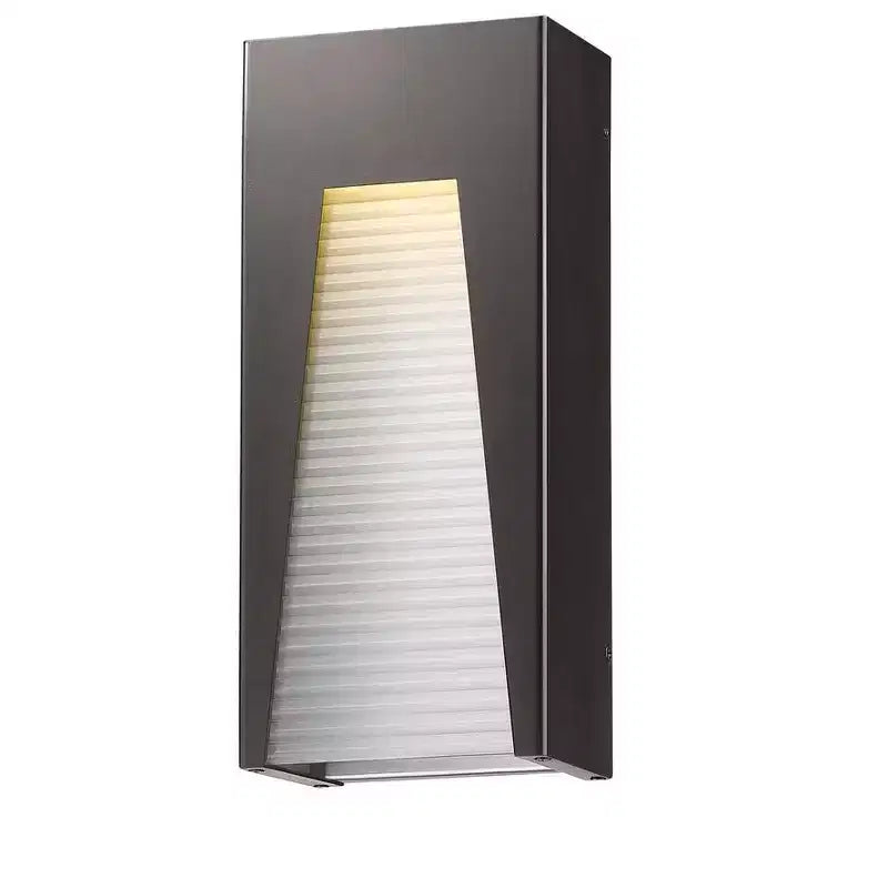 Luminaire d'extérieur DEL Collection Millenial - 8 x 18 - Design moderne avec verre givré