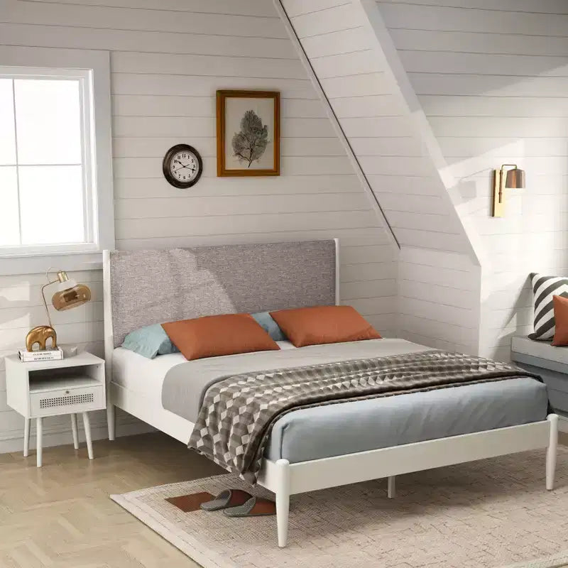 Roundhill Furniture Feeney ensemble de chambre 2 pièces, lit plateforme avec table de chevet, blanc crème, Queen