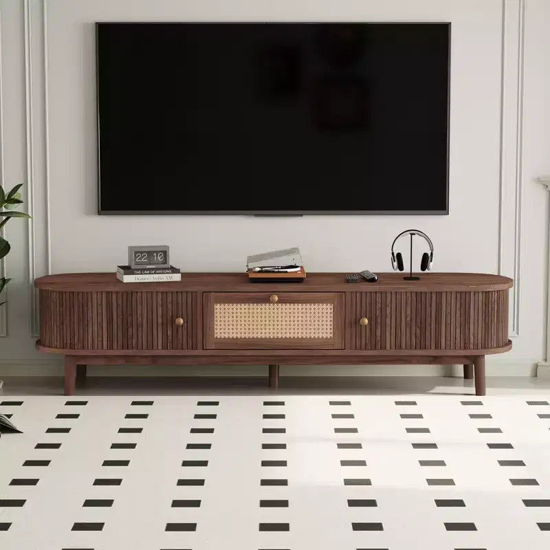 Meuble TV moderne 75 avec tiroir en rotin et portes coulissantes, console multimédia élégante centre de divertissement en bois avec 2 armoires de rangement, brun foncé - HABITRIO