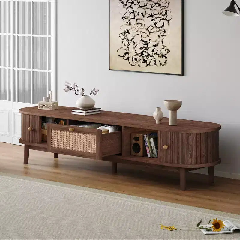 Meuble TV moderne 75 avec tiroir en rotin et portes coulissantes, console multimédia élégante centre de divertissement en bois avec 2 armoires de rangement, brun foncé - HABITRIO