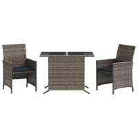 vidaXL Ensemble de bistrot 3 pièces en rotin synthétique avec coussins – Mobilier d'extérieur gris avec table en verre trempé et fauteuils confortables