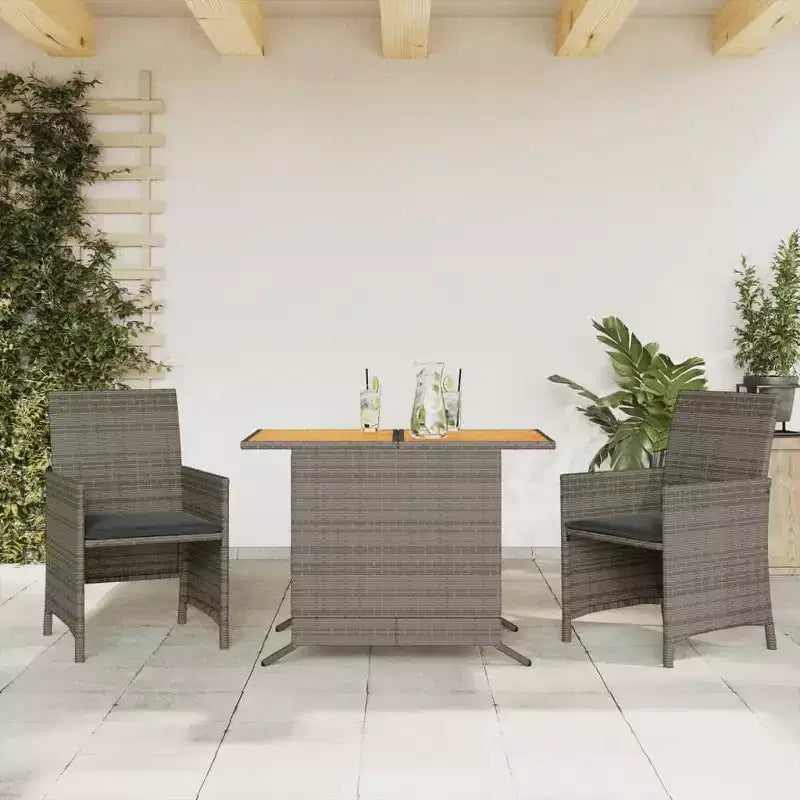vidaXL Ensemble de bistrot 3 pièces en rotin synthétique avec coussins – Mobilier d'extérieur gris avec table en verre trempé et fauteuils confortables
