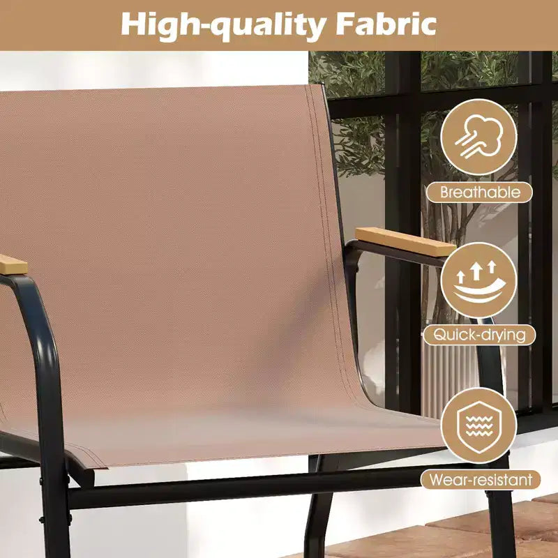 Ensemble de mobilier de jardin 4 pièces Costway avec 2 chaises de bistrot à bascule et table basse à 2 niveaux