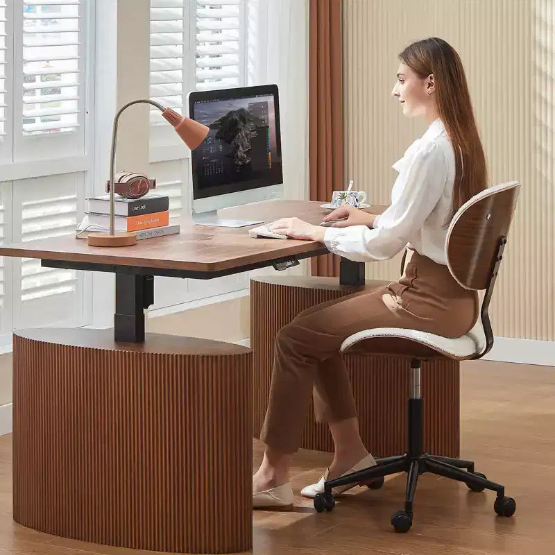 Chaise de Bureau Ergonomique sans Accoudoirs Bestier Bentwood, Chaise de Table Confortable avec Support Lombaire, Chaise de Bureau à Roulettes Réglable en Hauteur en Cuir PU