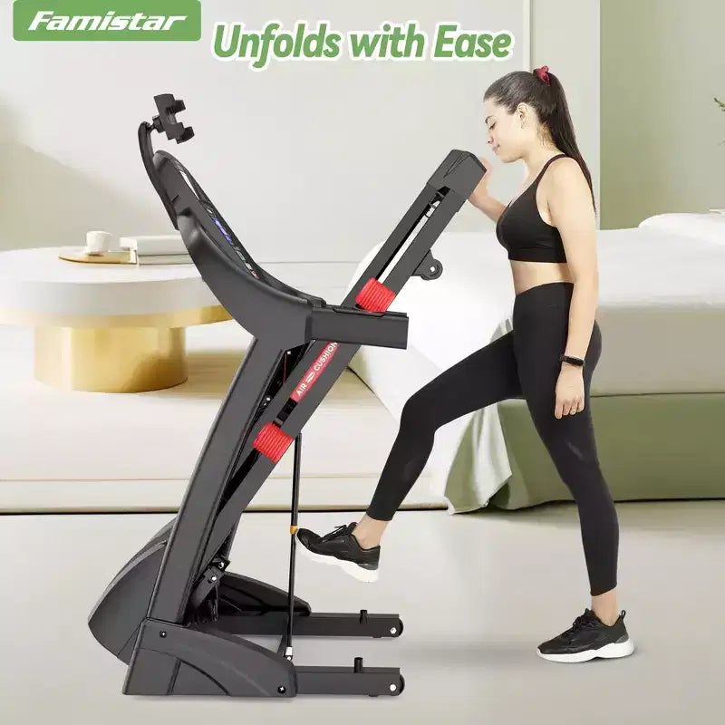 Déstockage tapis roulants capacité 300 lb, tapis pliable électrique 4.5 HP en promotion avec inclinaison pour la course et la marche en gym à domicile