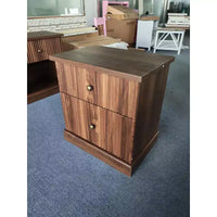 Table de chevet cannelée avec tiroirs, Table de chevet de style moderne du milieu du siècle pour le salon, Table de chevet marron avec rangement, Table d'appoint compacte