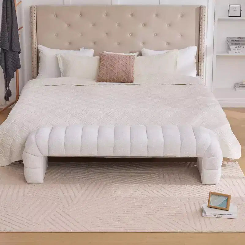 Okak Banc de lit sans accoudoirs moderne 69,7" capitonné à canaux, pouf repose-pieds en chenille, banc d'entrée pour salon, chambre