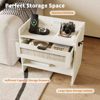 Lot de 2 tables de chevet en rotin avec station de recharge, table de nuit boho avec tiroir et étagère ouverte pour chambre, salon et bureau