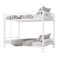 Lit superposé double blanc en métal, design industriel, barrières de sécurité, cadre en acier peu encombrant pour l'école, la chambre