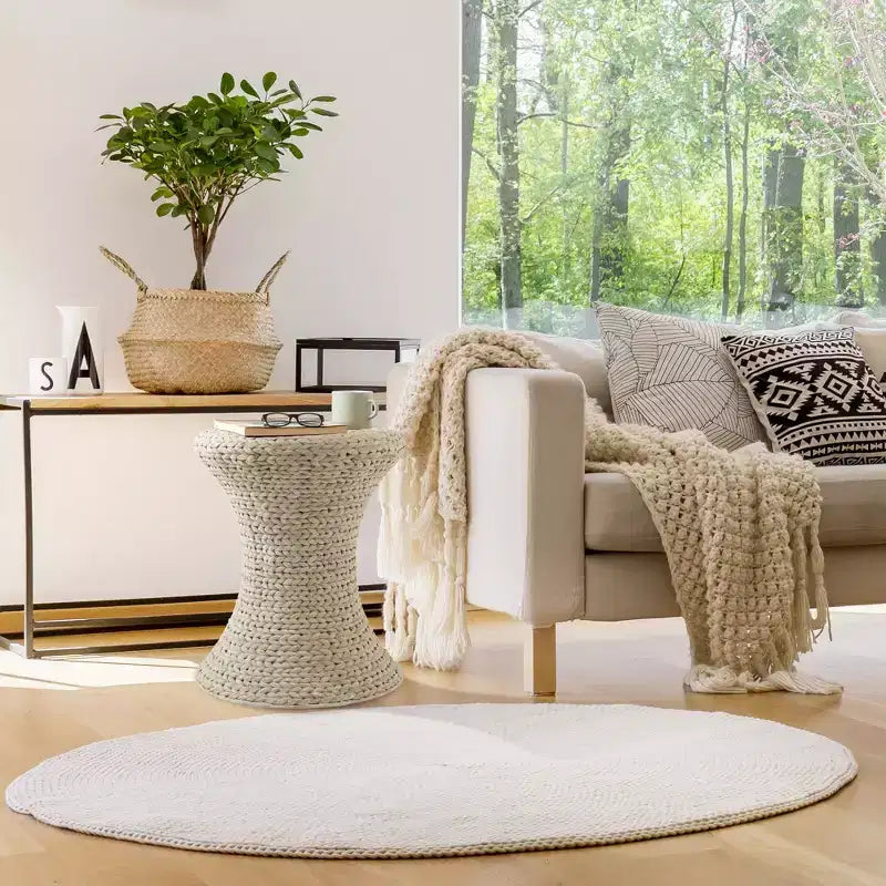 Casafield Table d'appoint sablier - blanc cérusé, table latérale en jacinthe d'eau, table en osier tressé style boho pour salon, chambre, entrée