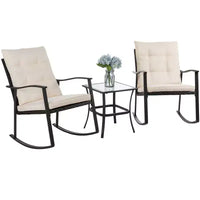 Ensemble de 3 fauteuils à bascule d'extérieur Celebalcony, petit ensemble de bistro en rotin tressé en PE pour porche avant, ensemble de fauteuils à bascule de patio rembourrés avec table en verre (beige)