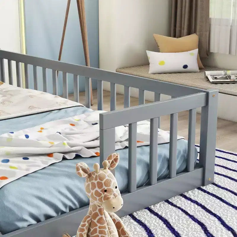 Lit double superposé avec barrière de sécurité, lit plateforme en bois avec clôture pour 2 enfants