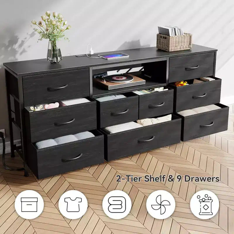 Commode large 9 tiroirs pour chambre, 63 po, coffre de rangement noir en tissu avec lumières LED et prises électriques, compatible téléviseur 75 po, meuble TV organisateur