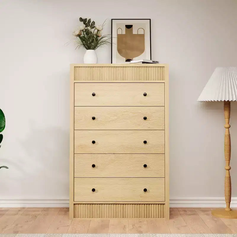 Commode haute Coolmee 5 tiroirs pour chambre, commode cannelée large 31,5 po, meuble de rangement moderne en bois pour chambre d'enfant, couloir, salon