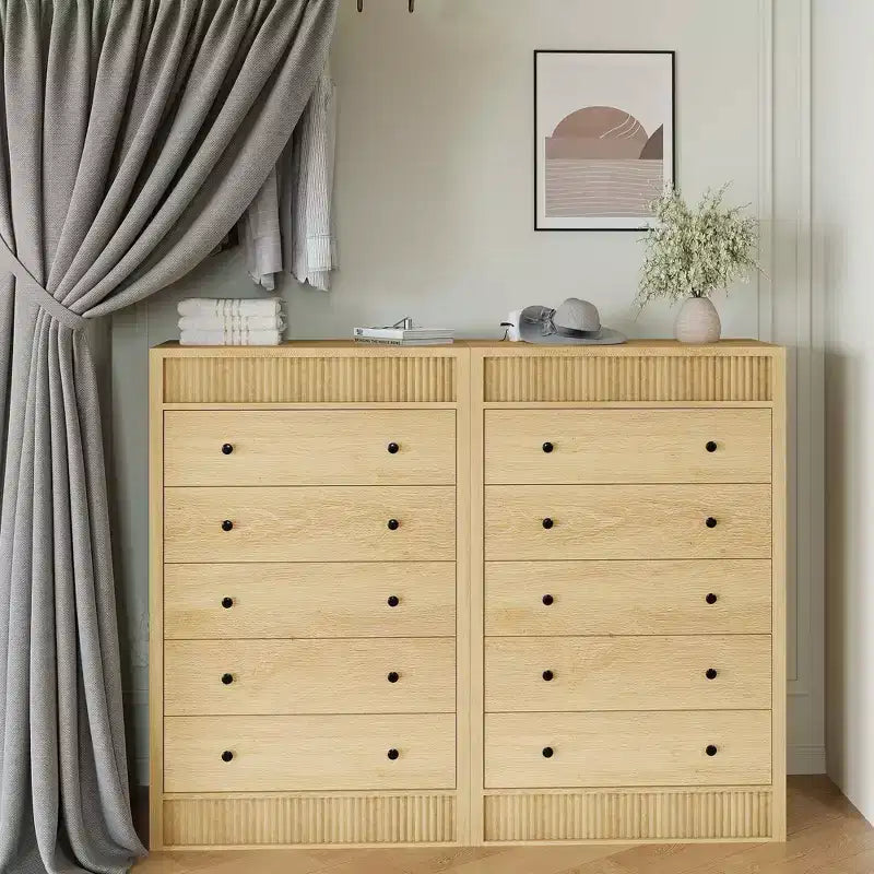 Commode haute Coolmee 5 tiroirs pour chambre, commode cannelée large 31,5 po, meuble de rangement moderne en bois pour chambre d'enfant, couloir, salon