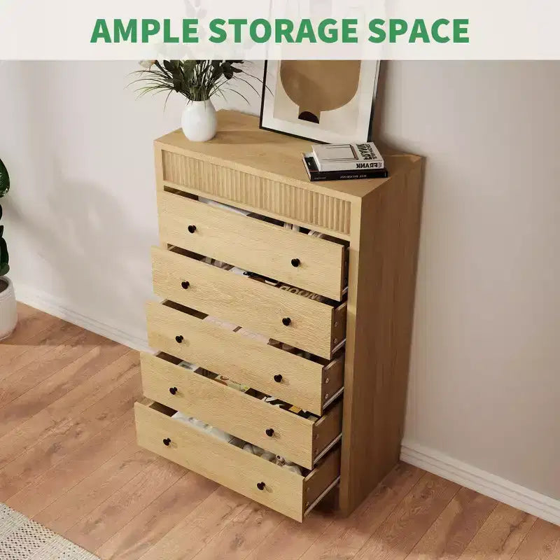Commode haute Coolmee 5 tiroirs pour chambre, commode cannelée large 31,5 po, meuble de rangement moderne en bois pour chambre d'enfant, couloir, salon