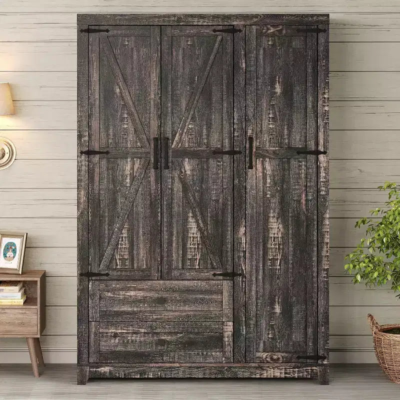 Armoire-penderie style ferme AMERLIFE 47 avec 3 portes, 2 tiroirs, barre de suspension et étagères réglables, organiseur de placard autoportant