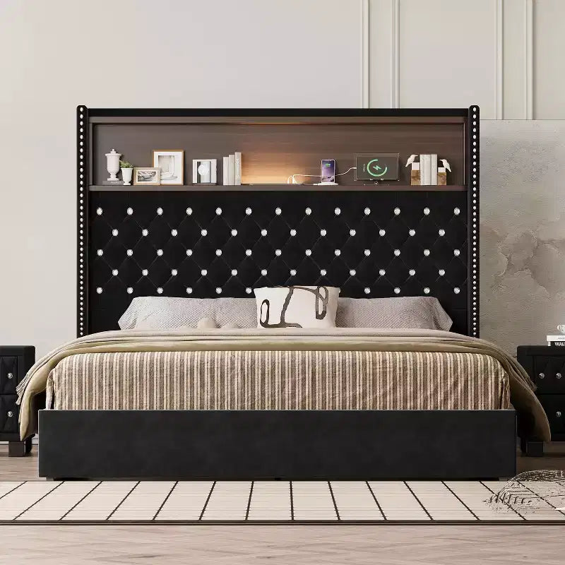 Lit capitonné en velours MAYEERTY Queen Size avec veilleuse port USB et tête de lit haute de 52 pouces avec décor de rivets et étagère de tête de lit pour chambre à coucher, noir