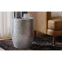Table d'appoint en métal Jean 15 po de large à motif géométrique bohème, assemblée